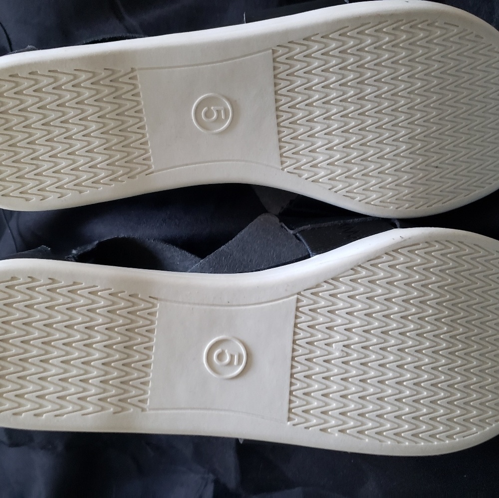 Shoes - Picture 3 of 3